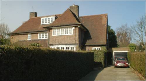 39 Meadway a